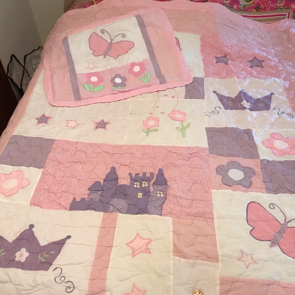 Girls quilt set